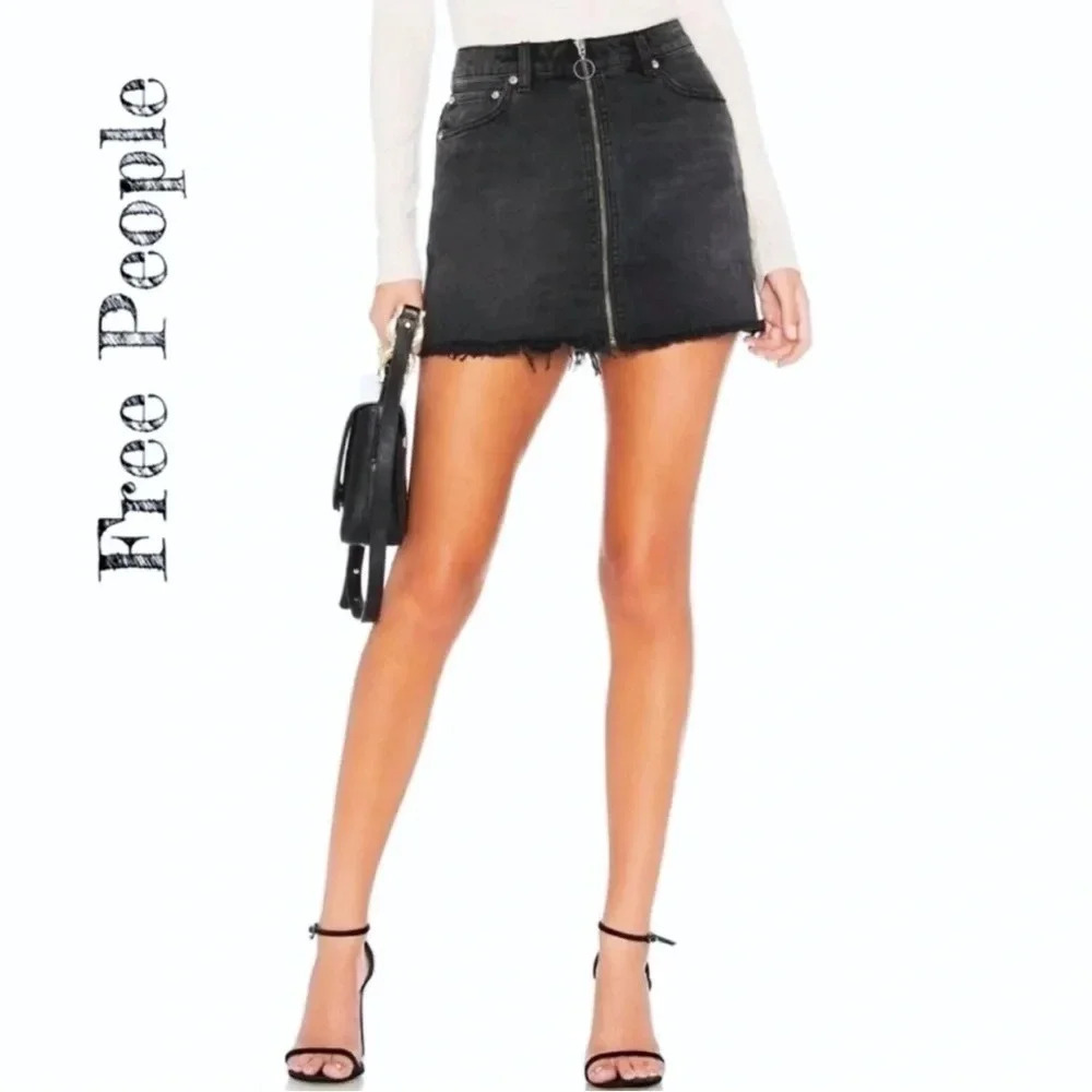 Free People haven zip front mini skirt gray grundge punk edgey fall goth